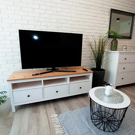 Ikar Z Widokiem Na Morze W Kompleksie Platinium